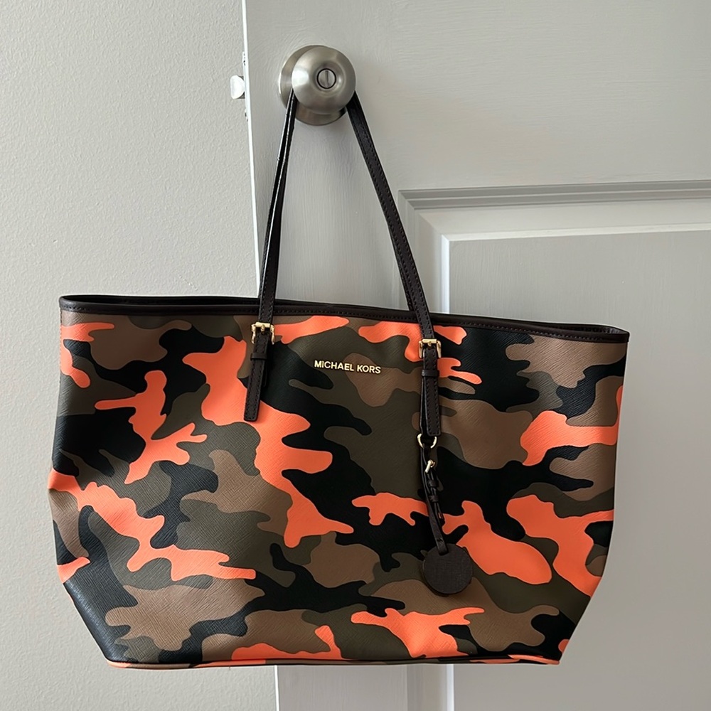 Large Camo Michael Kors tote